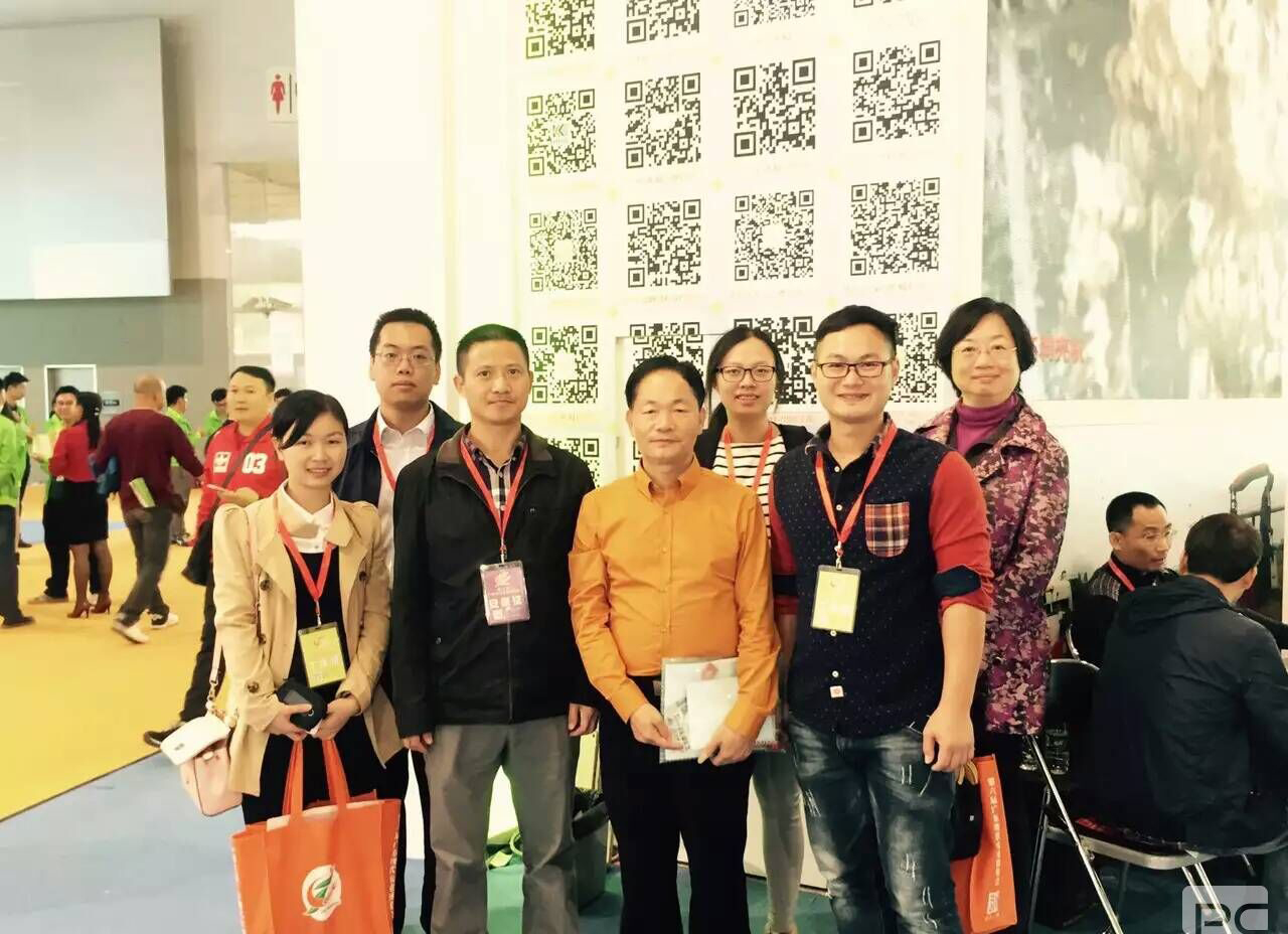 顺杰参观农博会现场